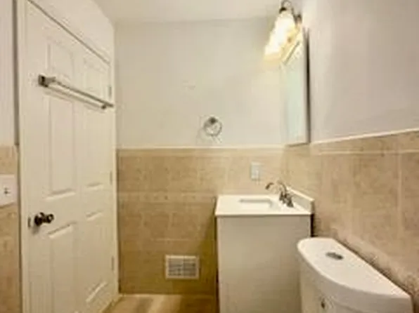 271 Grant Avenue image 15 of 19