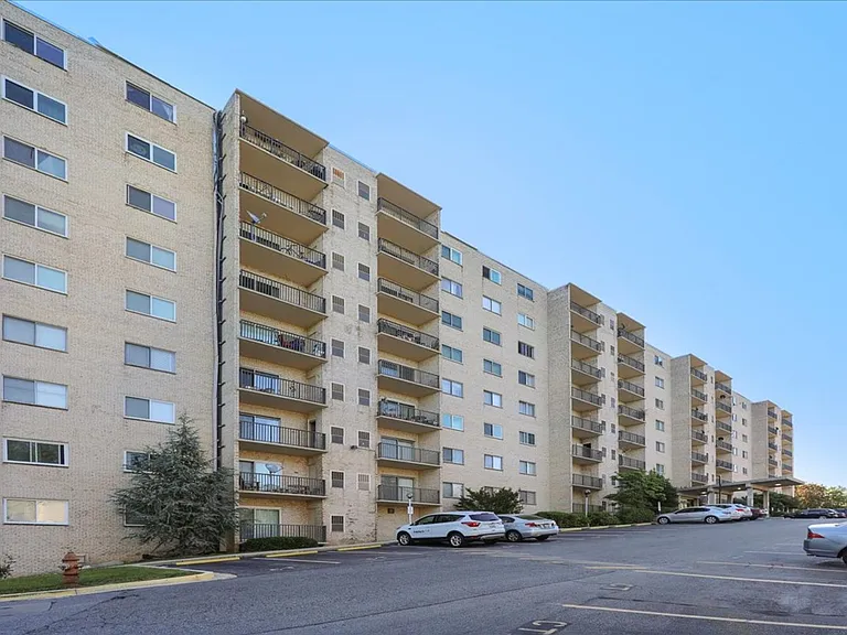 12001 Old Columbia Pike #12001-106 — Photo 23