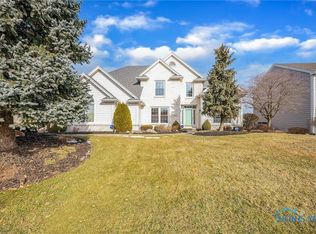 7460 Tournament Dr, Waterville, OH 43566
