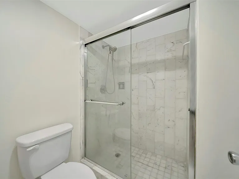 5200 N Ocean Blvd #1107B — Photo 37