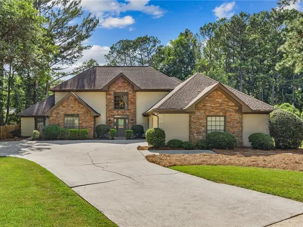 5380 Bannergate Dr, Johns Creek, GA 30022