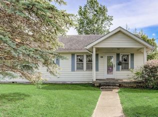 401 Seminary St, Hope, IN 47246