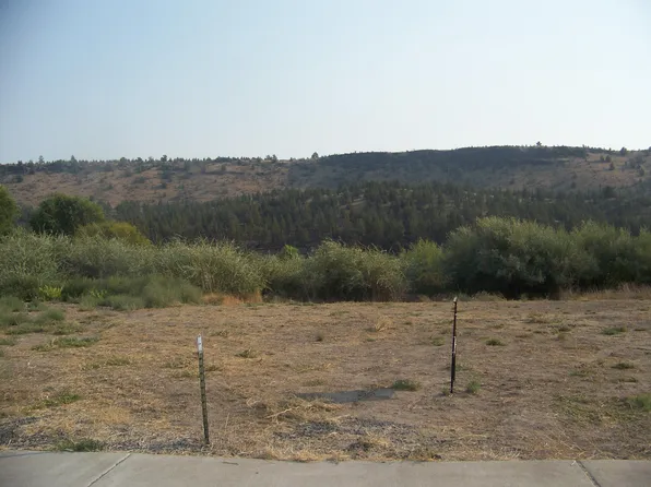 3044 SE Triangle Outfit Dr, Prineville, OR 97754