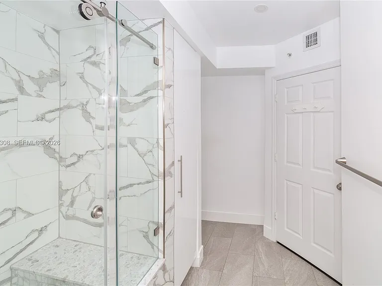 17150 N Bay Rd #2914 — Photo 25