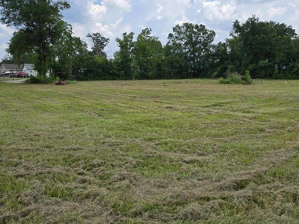 2nd image of Courtney Rd