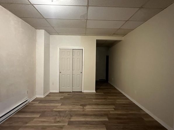 273 S Leonard St #1