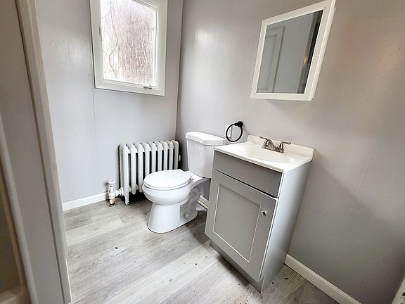 5th image of 131 Susquehanna Ave APT 1
