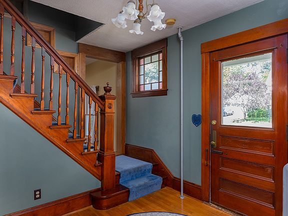 2nd image of 28 Holt Rd