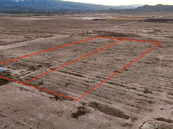 793 Locust Ave, Lucerne Valley, CA 92356