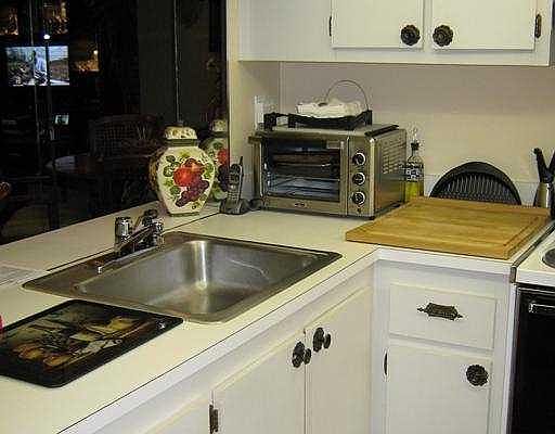 4th image of 10402 Sunrise Lakes Blvd APT 111