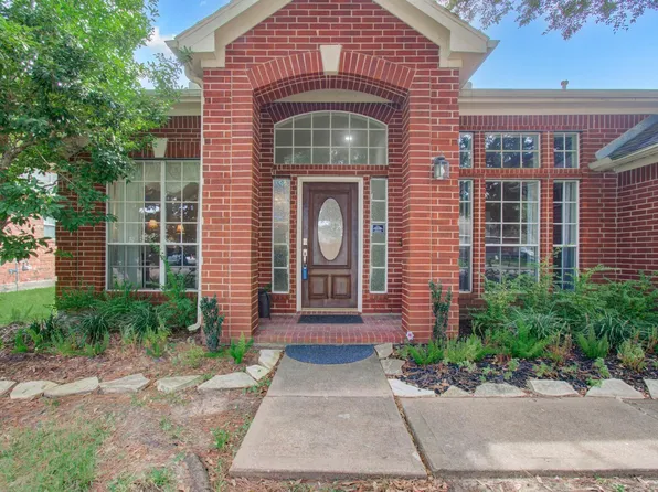 4138 Galloway Dr, Pearland, TX 77584