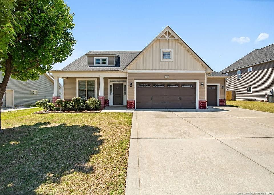 1st image of 343 Fountain Grove Dr
