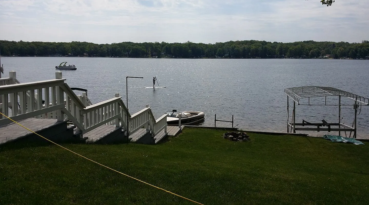 16501 Pretty Lake Dr photo 1
