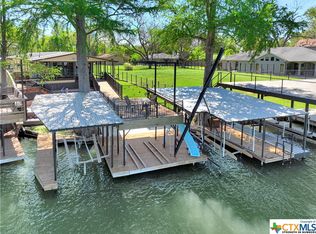 332 Rancho Rd, New braunfels, TX 78130