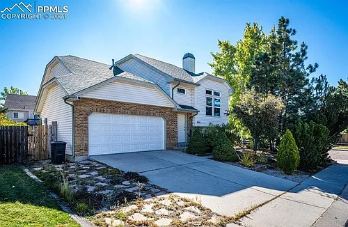 8515 Bitter Bush Way Photo 1