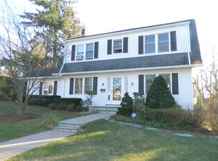 35 Aberfoyle Rd, New Rochelle, NY 10804