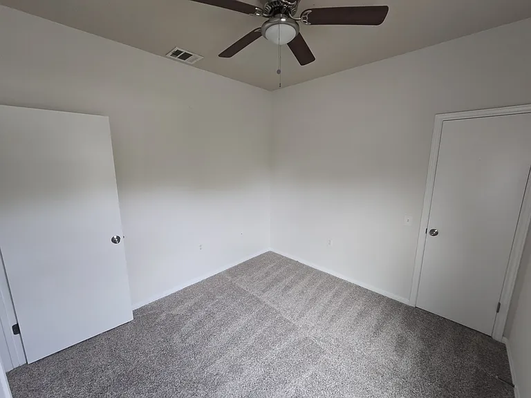 1604 Singleton Ave #A — Photo 26