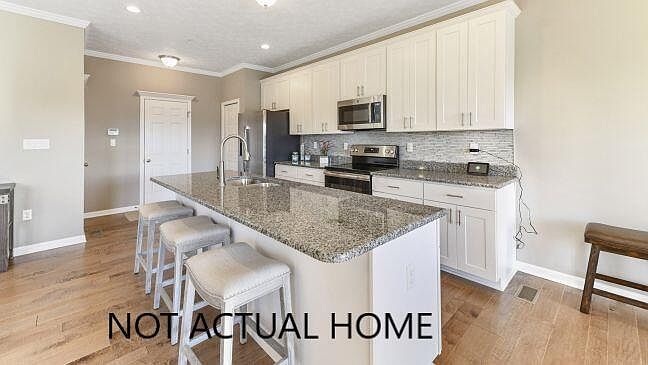 2nd image of 2689 Meigs Dr