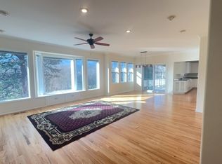 564 Great Oaks Dr, Ashland, OR 97520