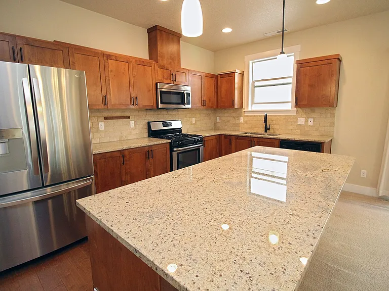 420 SW 204th Ter — Photo 8