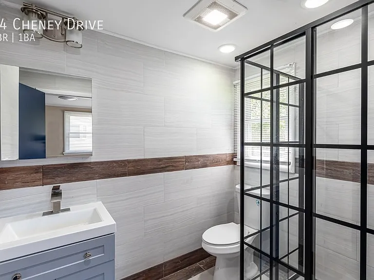 64 Cheney Dr — Photo 13