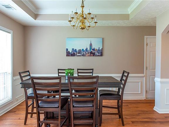 5th image of 425 Martin Creek Way