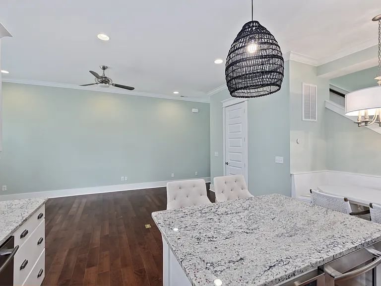 1710 Tearthumb Ct — Photo 3