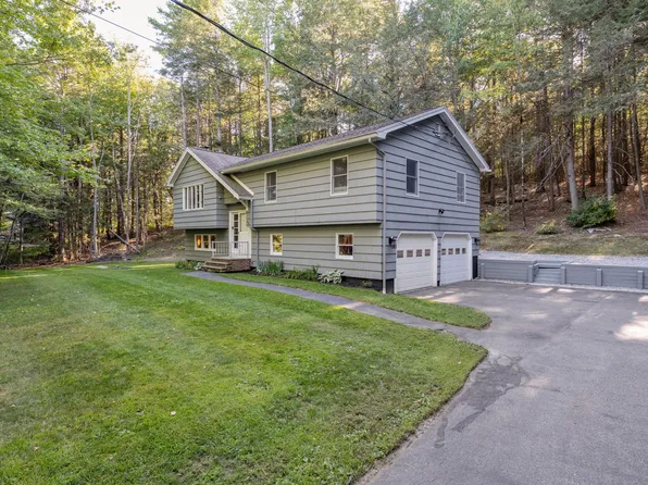 208 Blackstrap Road, Falmouth, ME 04105