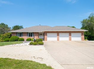 7645 W Chestnut Dr, Edwards, IL 61528