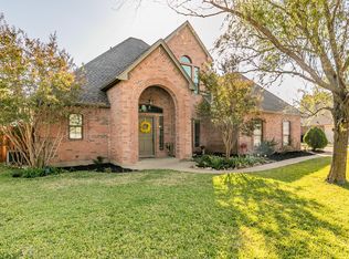 1801 Hickory Dr, Pilot Point, TX 76258