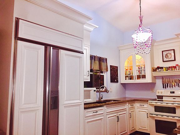 Sub Z - Granite Counters