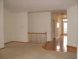 3rd image of 5267 Finch Ln
