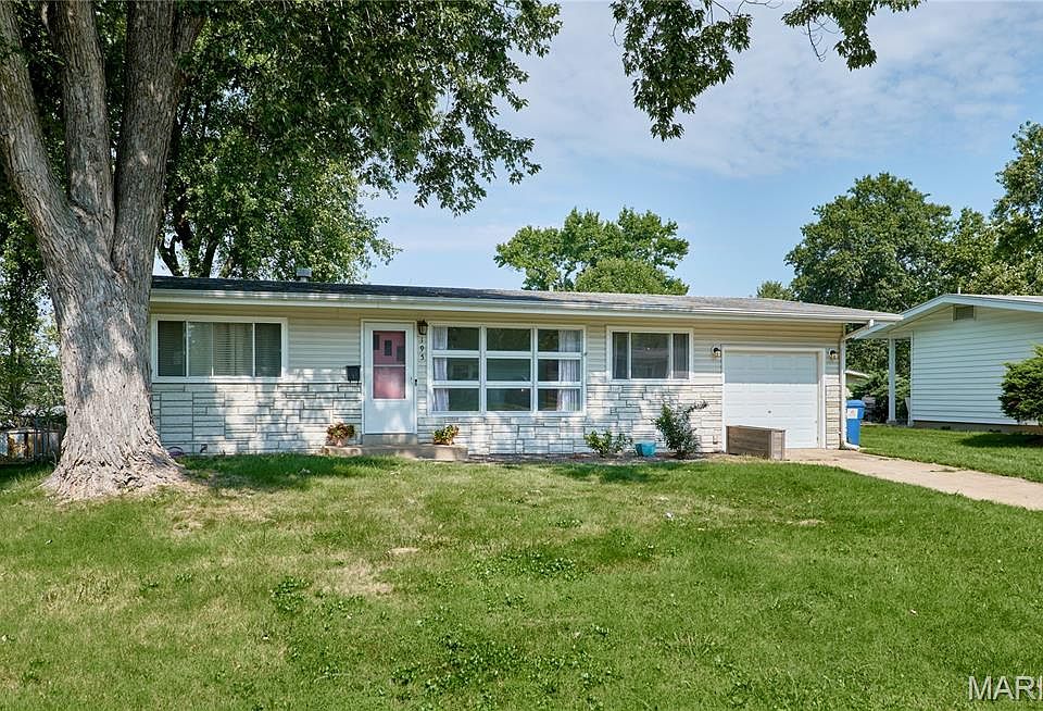 1st image of 195 Grenoble Ln