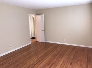 848 Park Dr, Mountain View, CA 94040
