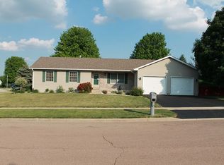 1324 Bermuda Ct, Dekalb, IL 60115