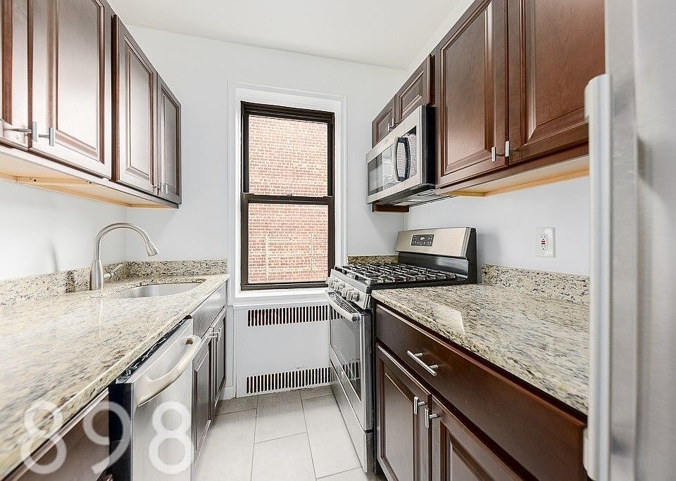 1st image of 8836 Elmhurst Ave APT 6K