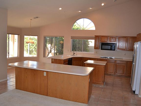 4th image of 8942 W Kerry Ln