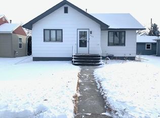 930 Pennsylvania St, Chinook, MT 59523