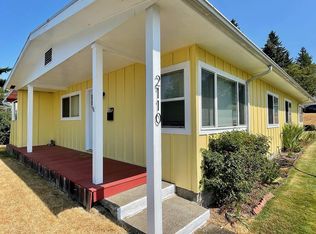 2110 NE 8th St, Renton, WA 98056