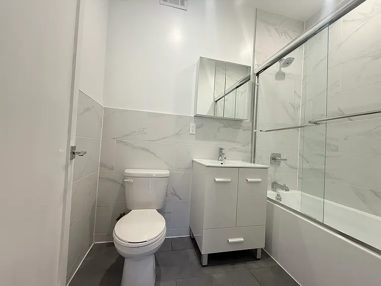 210 Lewis Ave #1B — Photo 6
