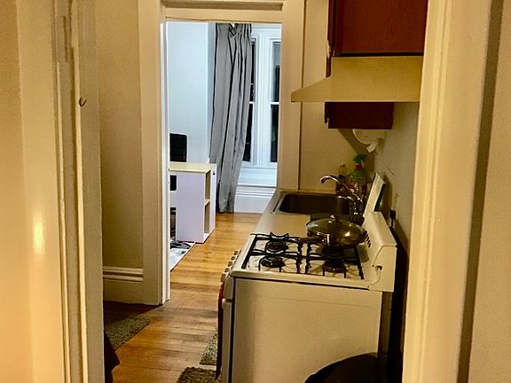 5th image of 69 Dana St #7F