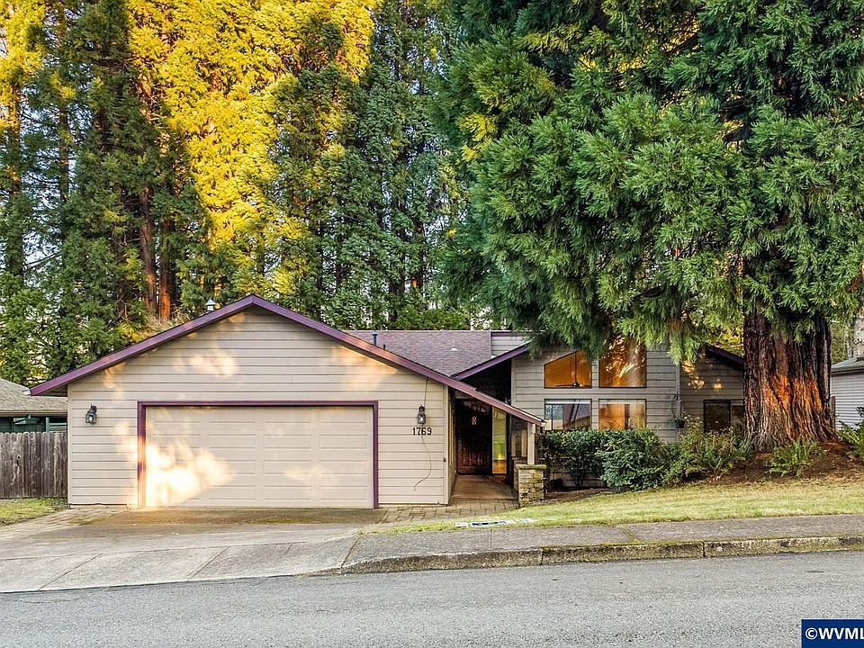 1st image of 1769 Cinnamon Hill Dr SE