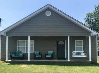 2105 Forest Lake Dr, Tuscaloosa, AL 35401