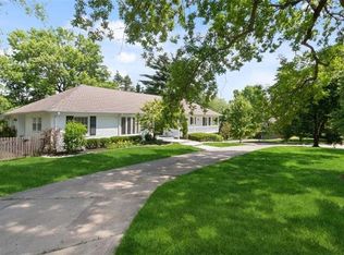 9816 Ensley Ln, Leawood, KS 66206