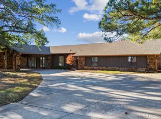 105 N Osage Ridge Dr E, Sand Springs, OK 74063