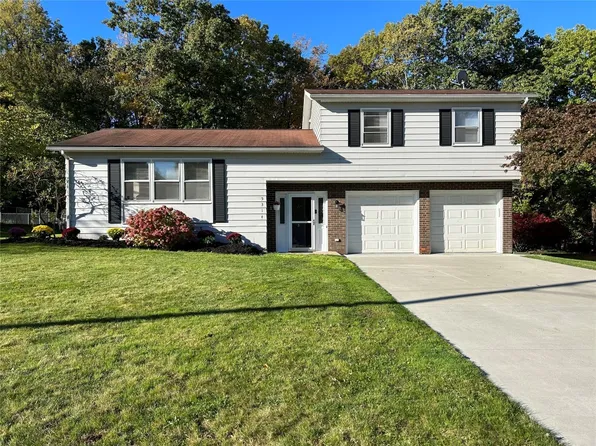 5314 Norris Dr, Erie, PA 16509