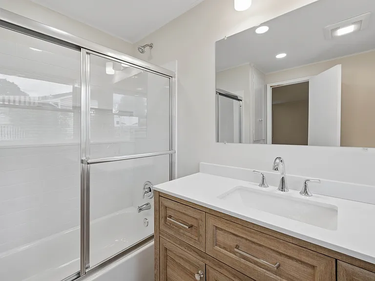 5 Lilac Ln — Photo 18