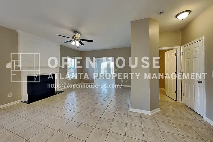 4 bed, 2.5 bath, 2798 sqft, $2,700 — Photo 4