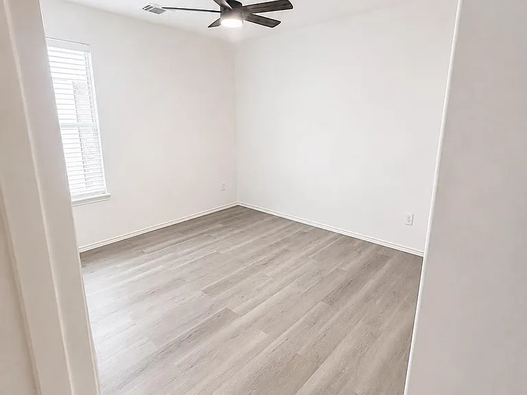 9227 Shaded Pines Dr — Photo 16