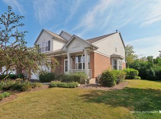 720 Spencer Ln, Lake Zurich, IL 60047